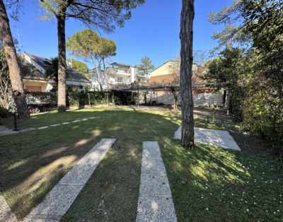 Esterno appartamento in vendita lignano pineta 5 